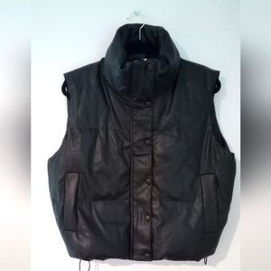WOMEN'S SLEEVELESS, CROPPED JACKET SIZE M